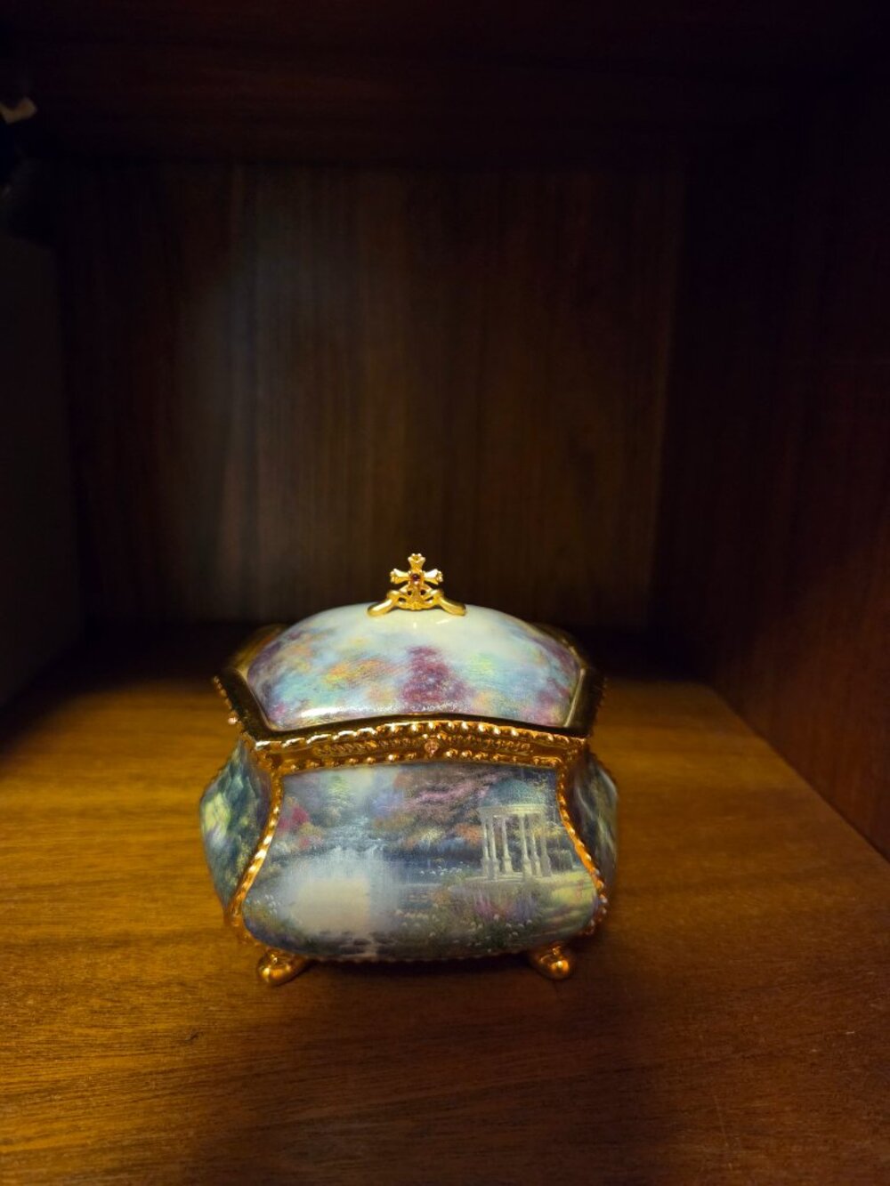Music Box Have Faith Premiere Issued Thomas Kinkade prayer box collection.